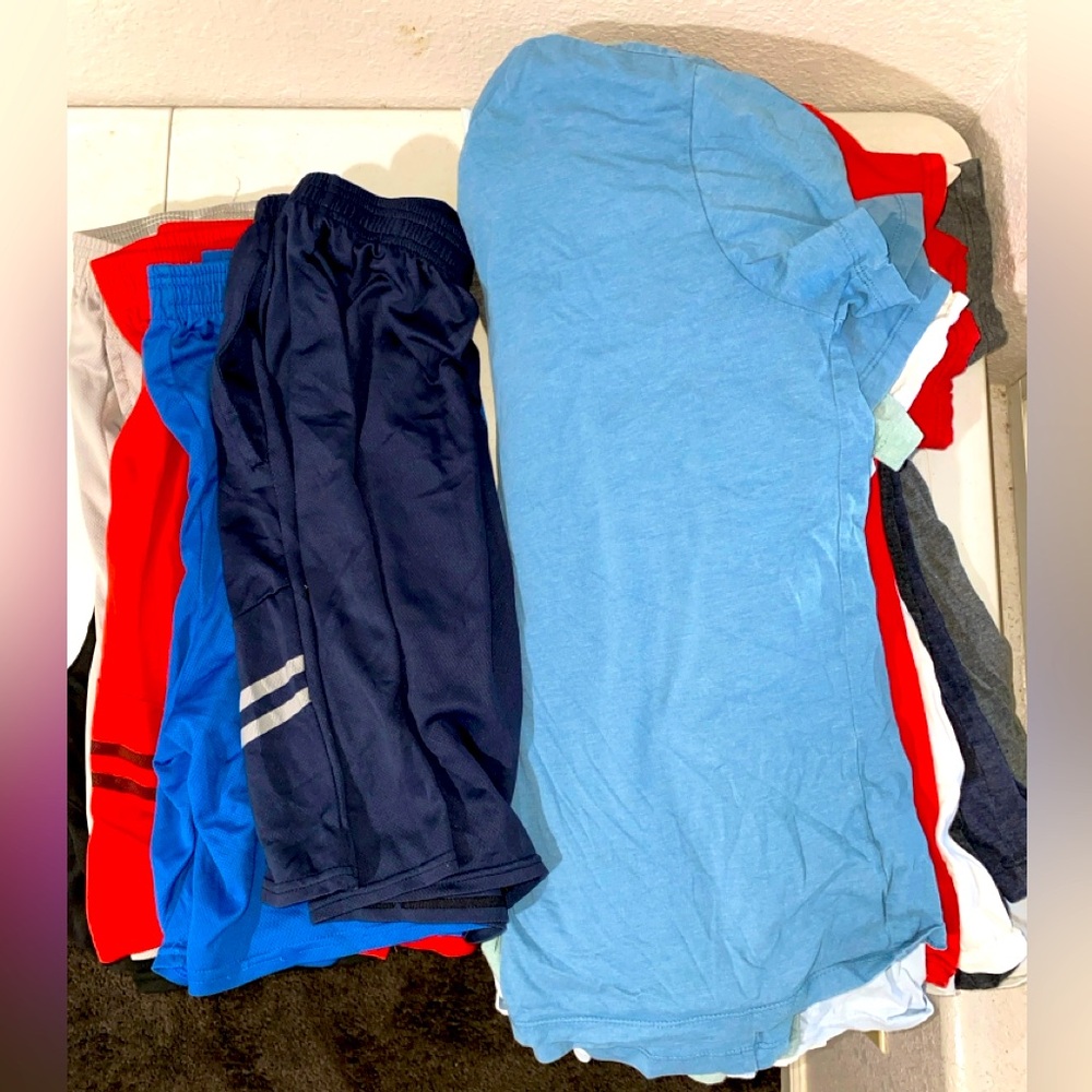 Men’s Medium Clothing Bundle